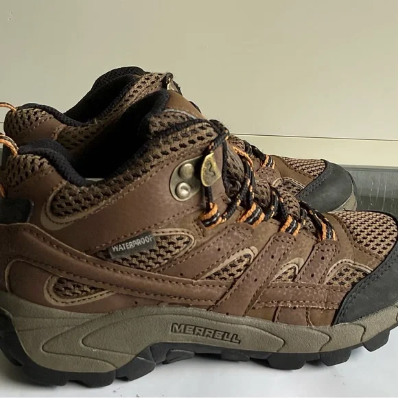 Merrell Boy's Moab 2 Mid Waterproof Boots Size 1 - Picture 6 of 10